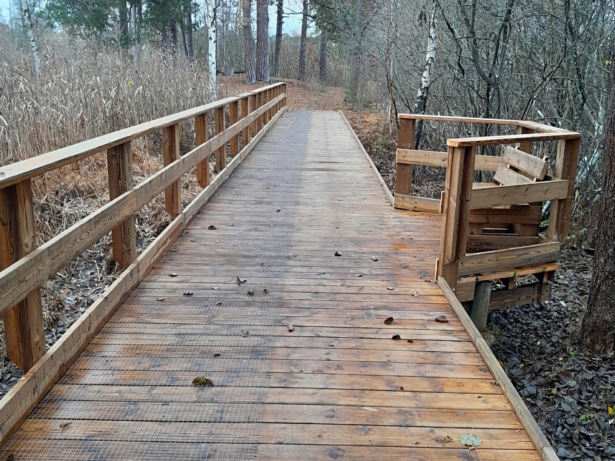 Renovering av spången över Linnéasjömaden är klar