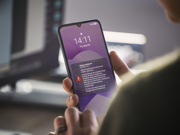 Mobilskärm som visar ett Viktigt meddelande till allmänheten,