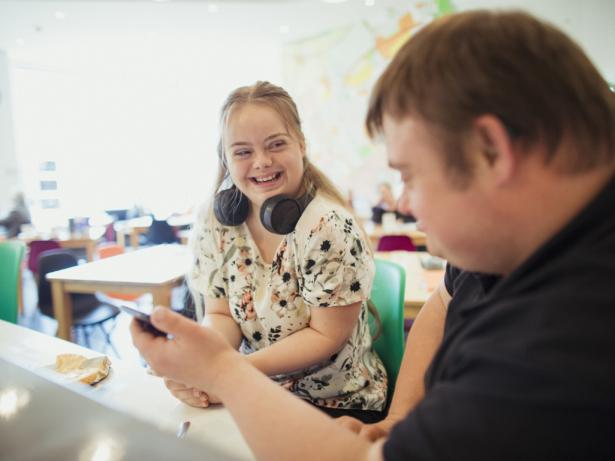 Kontaktpersoner för personer med funktionsvariation sökes